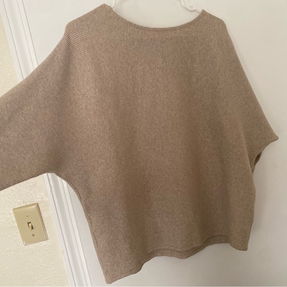 The Reset Ribbed Short Sleeve Pullover - Picture 5 of 9